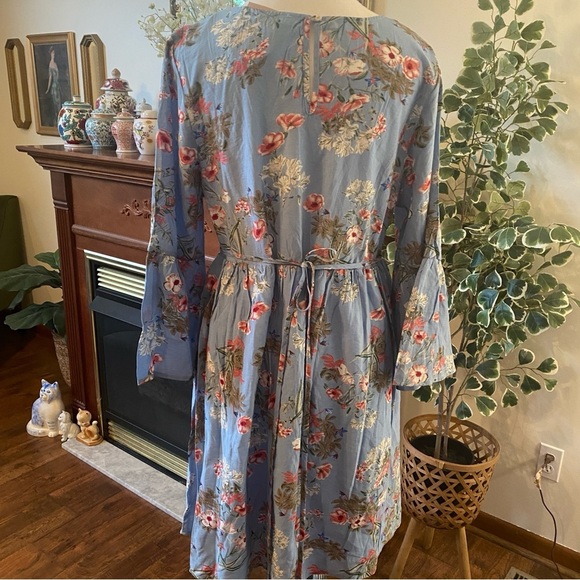 Kori America • Boutique Blue Floral Bell Sleeve Boho Prairie Dress • Size M NWT - Picture 5 of 9